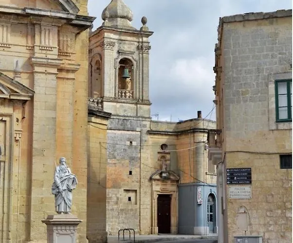 Pensjonat Sqaq Numru 1 Accomodation Rabat