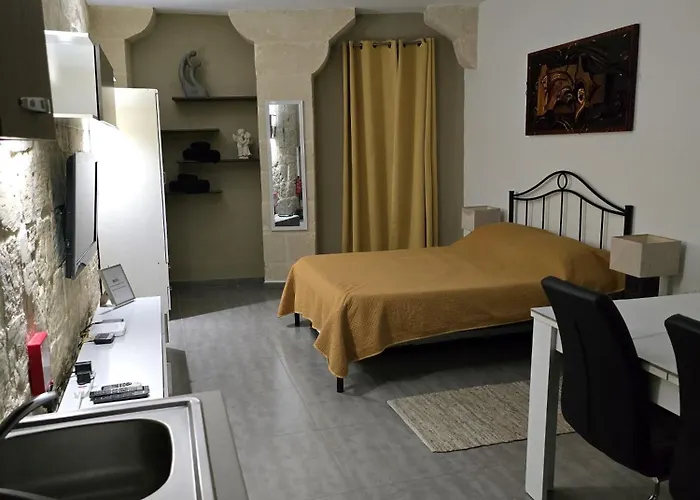 Vendégház Sqaq Numru 1 Accomodation