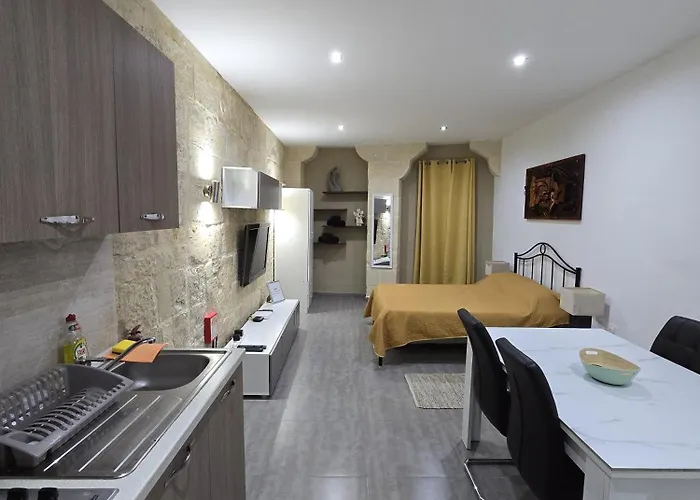 Vendégház Sqaq Numru 1 Accomodation